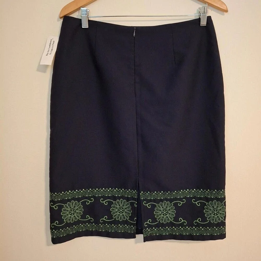 B. Moss Women Size 10 Pencil Skirt‎ Navy Blue Embroidered Floral Hem BM1585